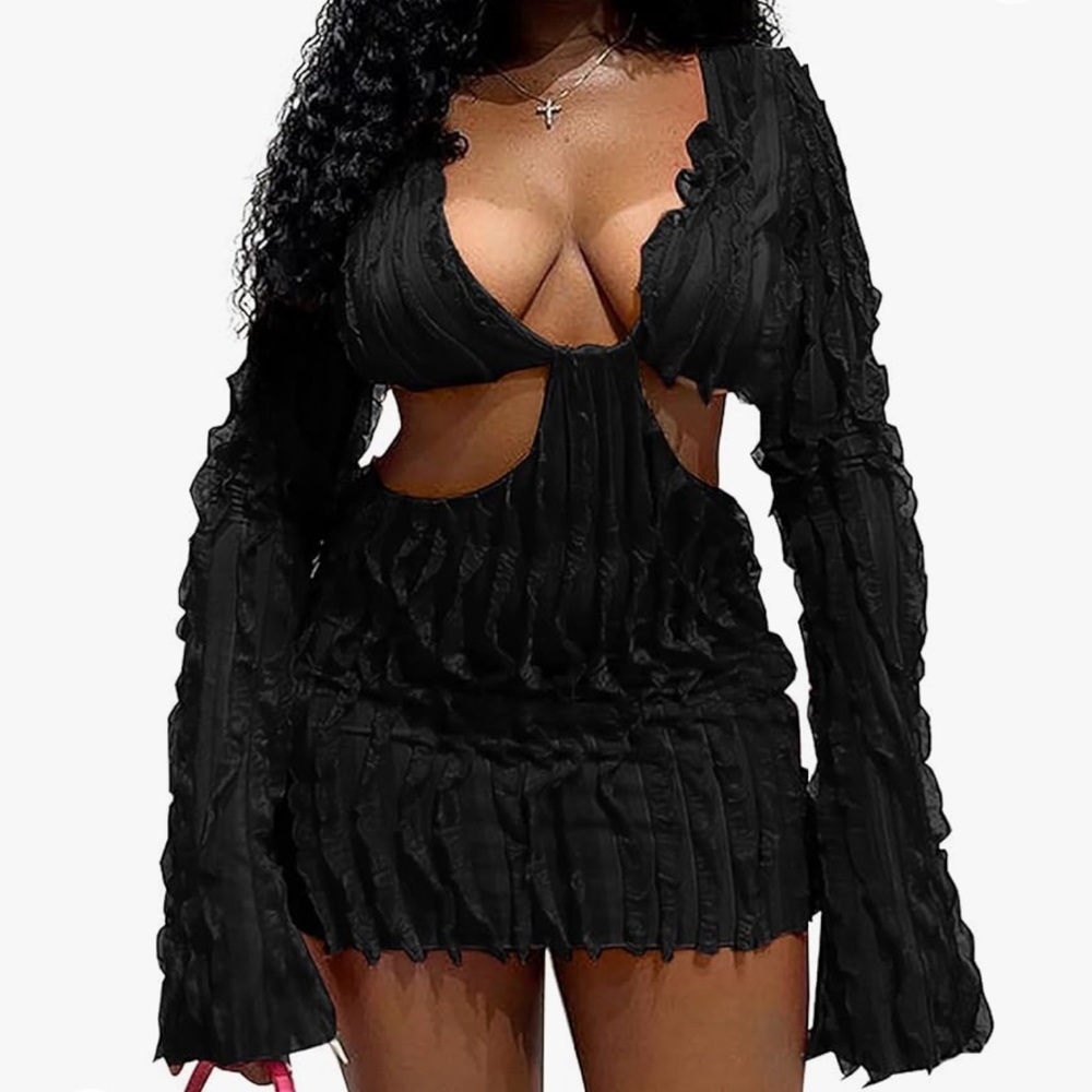 NIP BEAUTIFUL LONG SLEEVE DRESS